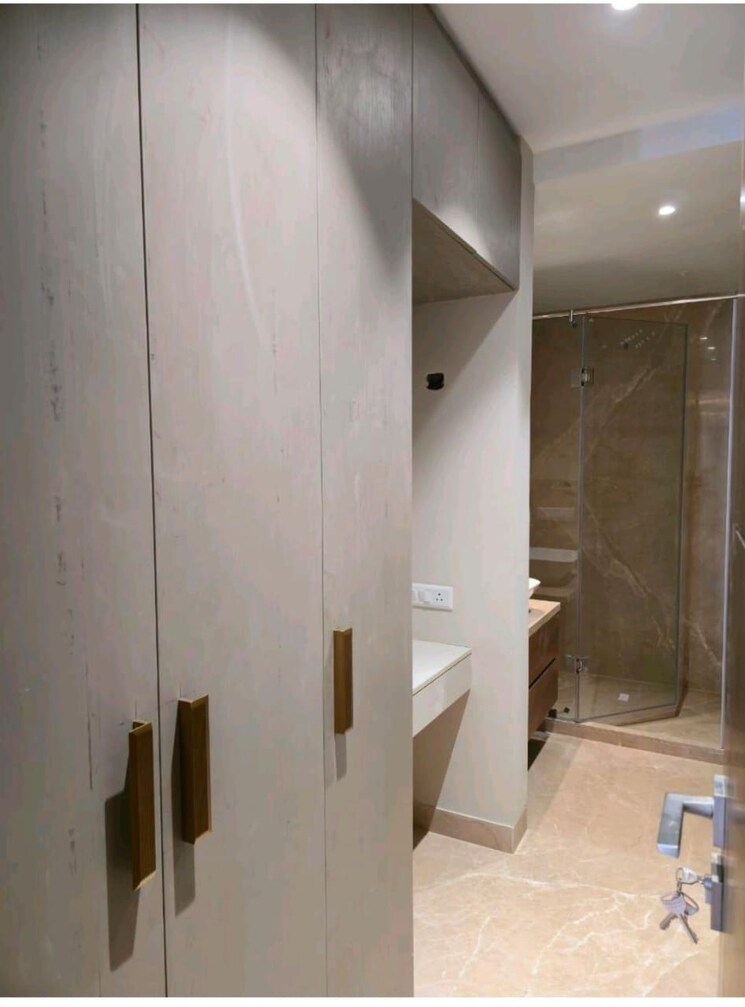 Bathroom, east of kailash 4 Bedroom 3000 Sq.Ft. Builder Floor In East Of Kailash Delhi 9282761