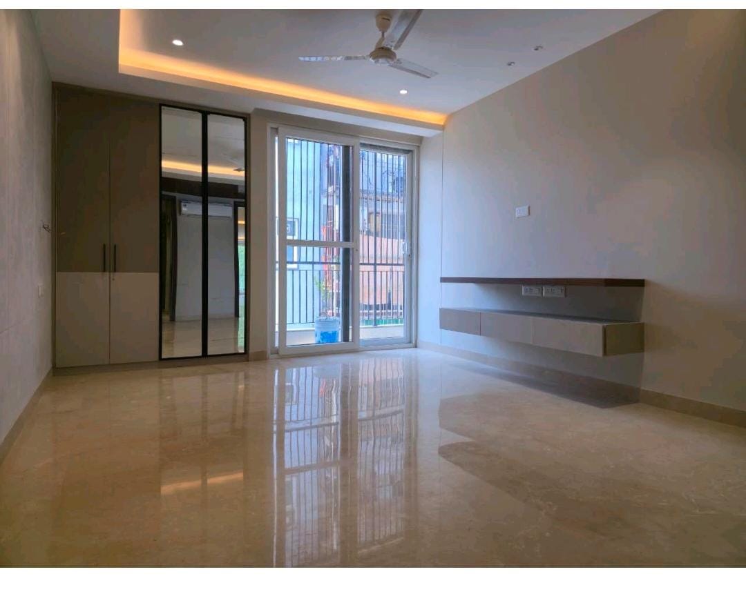4 BHK + Servant Room Builder Floor For Rent in East Of Kailash