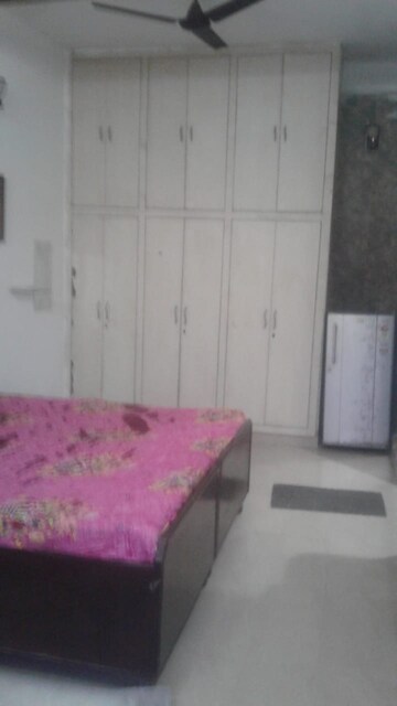 Master Bedroom in 1 RK Independent House at Sector 51 – for Rent