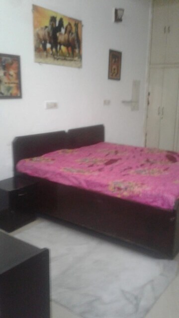 Master Bedroom in 1 RK Independent House at Sector 51 – for Rent