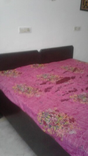 Master Bedroom in 1 RK Independent House at Sector 51 – for Rent