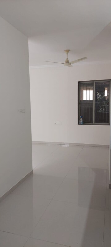 Room in 2 BHK Apartment at Welworth Paradise, Baner – for Sale