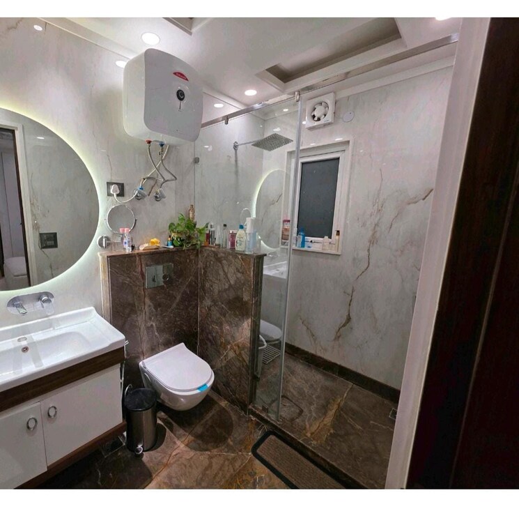 Team Area, chittaranjan park 4 Bedroom 2700 Sq.Ft. Builder Floor In Chittaranjan Park Delhi 9282777