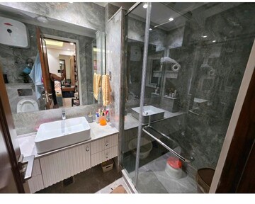 Gym in 4 BHK Builder Floor at Chittaranjan Park – for Sale
