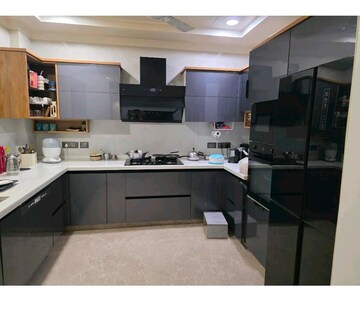 Team Area in 4 BHK Builder Floor at Chittaranjan Park – for Sale