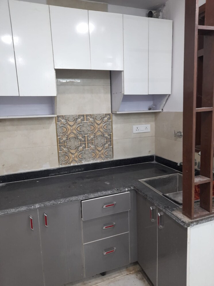 Kitchen, govindpuri 1 Bedroom 400 Sq.Ft. Builder Floor In Govindpuri Delhi 9282778