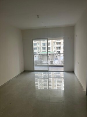 Room in 3 BHK Apartment at Nyati Era, Dhanori – for Rent