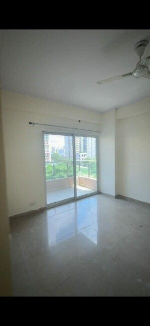 3 BHK Apartment For Rent in Gaurs Cascades, Raj Nagar Extension