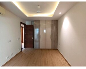 Room in 3 BHK Builder Floor at Lajpat Nagar 4 – for Sale