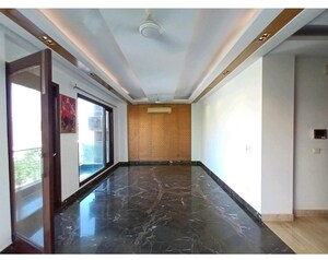 Room in 3 BHK Builder Floor at Greater Kailash ii – for Sale