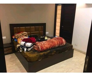 Bedroom in 3 BHK Builder Floor at Chittaranjan Park – for Rent