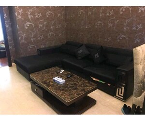 Furnished Amenities in 3 BHK Builder Floor at Chittaranjan Park – for Rent