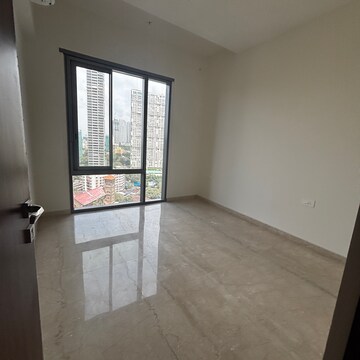 Room in 2 BHK Apartment at Piramal Mahalaxmi, Arthur rd – for Rent