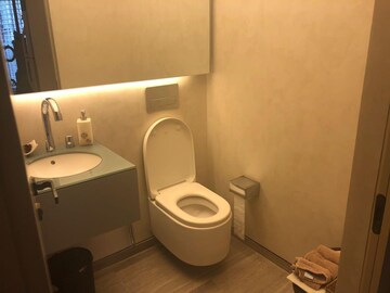 Bathroom in 4 BHK Apartment at Worli – for Rent
