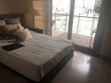 Bedroom in 4 BHK Apartment at Worli – for Rent
