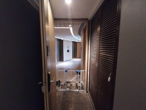 Bathroom in 4 BHK Apartment at Worli – for Rent