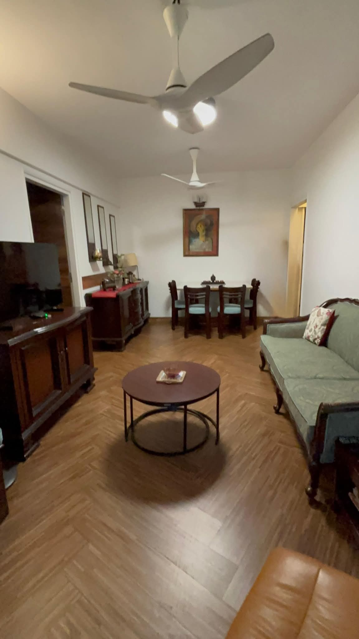 2 BHK 800 Sq.Ft. Apartment in Raj Tilak Apartment