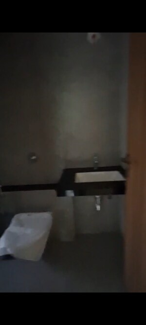 Furnished Amenities in 3 BHK Apartment at Pruthvi Pushpanjali, Vile Parle East – for Rent