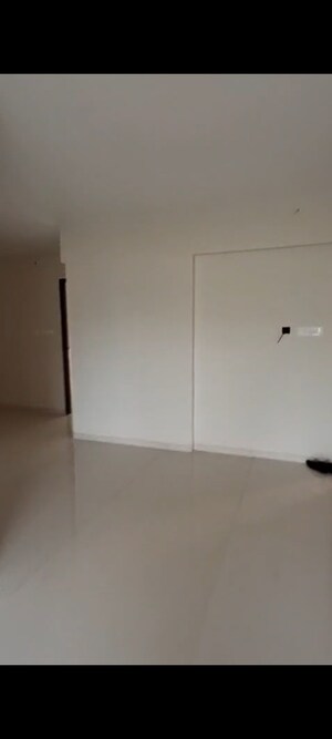 Room in 3 BHK Apartment at Pruthvi Pushpanjali, Vile Parle East – for Rent