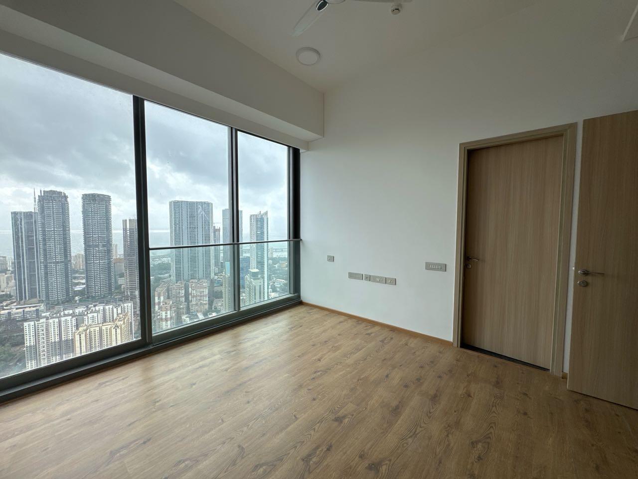 4 BHK + Extra Room Apartment For Rent in  Prabhadevi, Mumbai