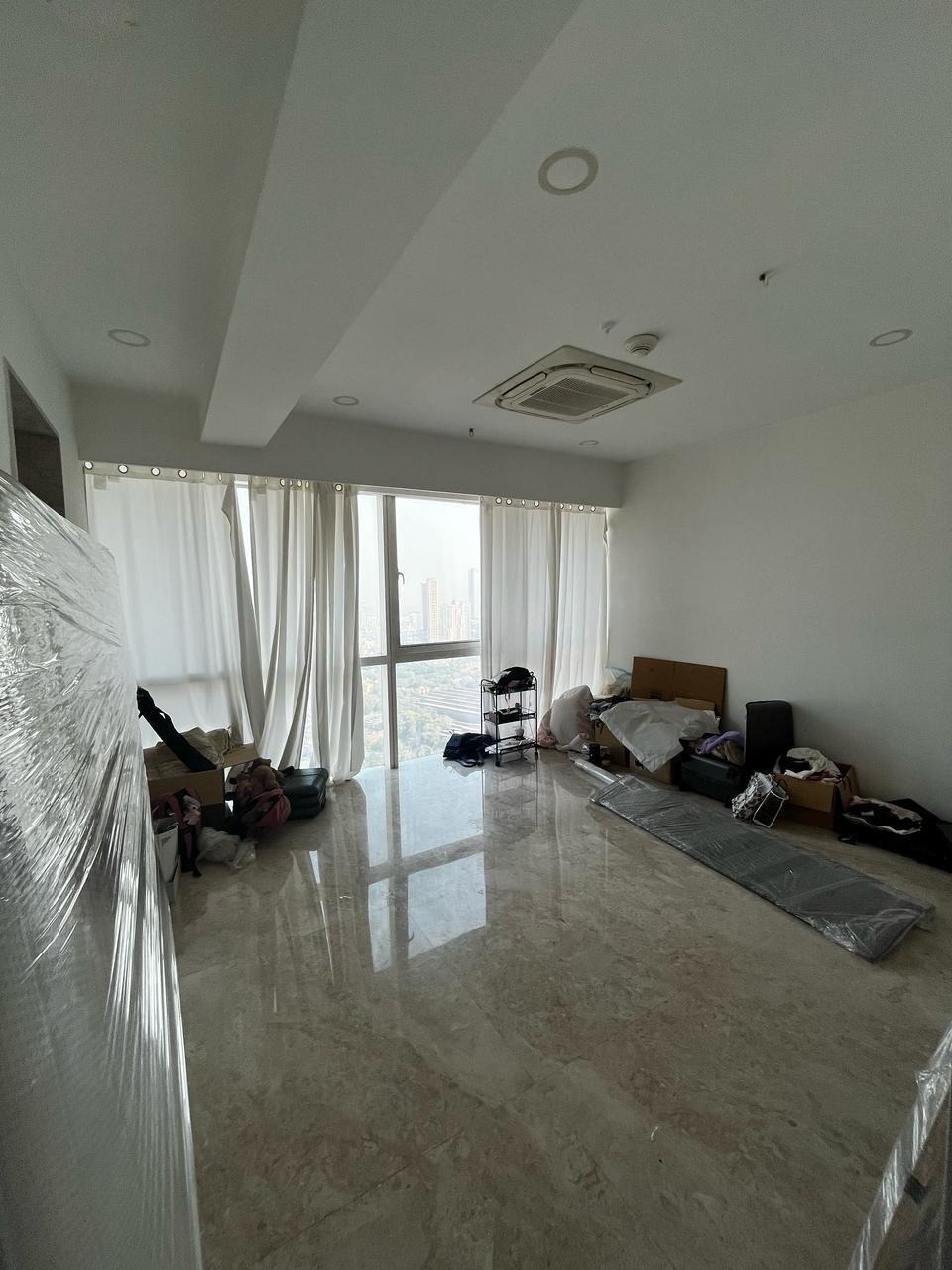 4 BHK + Servant Room Apartment For Rent in  Lower Parel, Mumbai