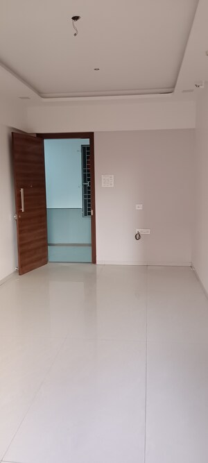 Room in 2.5 BHK Apartment at Kalyan West – for Sale