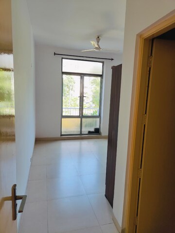 Room in 3 BHK Builder Floor at Vatika India Next Primrose Floors, Sector 82 – for Rent