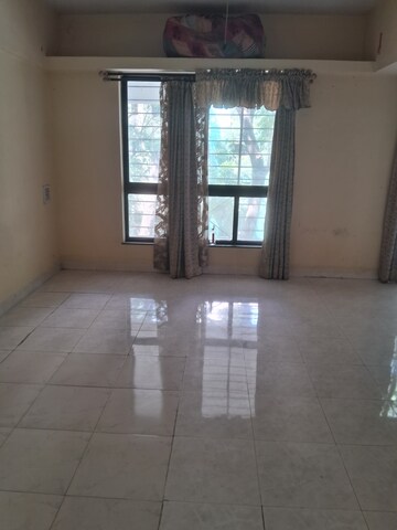 Room in 2 BHK Apartment at Sayali Garden, Aundh – for Sale