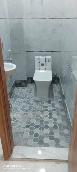 Bathroom in 1 BHK Builder Floor at Govindpuri – for Rent