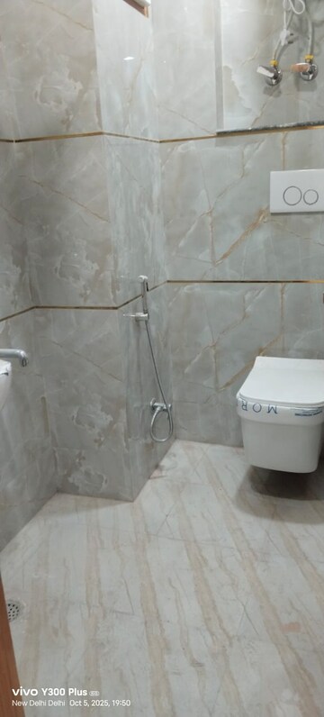 Bathroom in 1 BHK Builder Floor at Govindpuri – for Rent