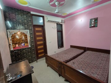 Bedroom in 2 BHK Builder Floor at Govindpuri – for Rent