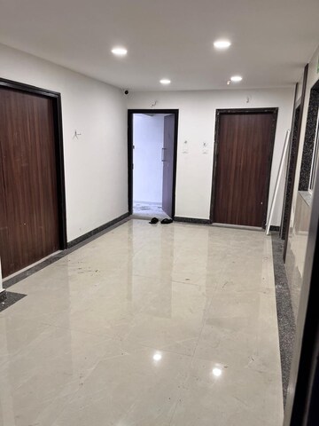 Room in 2 BHK Apartment at Vaibhav Queens Park, Chembur – for Sale