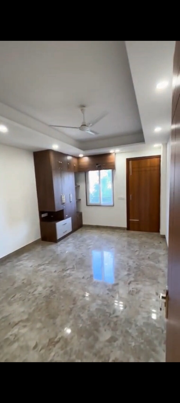Room, sector 45 4 Bedroom 2400 Sq.Ft. Builder Floor In Sector 45 Gurgaon 9282963