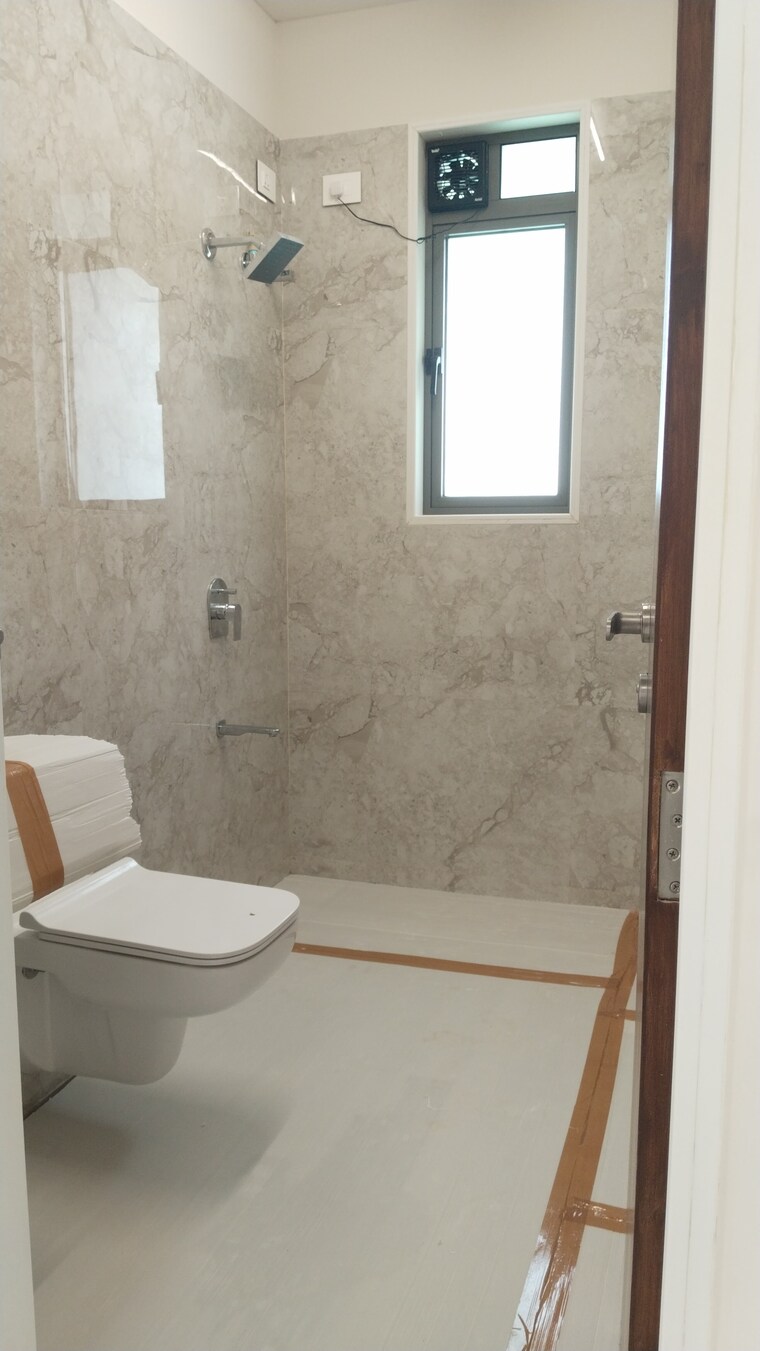 Bathroom, sugee-vijayshree 3 Bedroom 1288 Sq.Ft. Apartment In Dadar West Mumbai 9283005