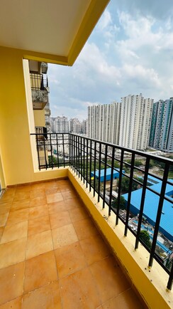 2 BHK Apartment For Sale in Himalaya Pride