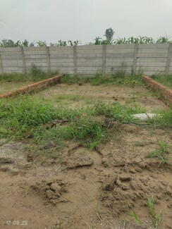 Plot For Sale in Modipuram