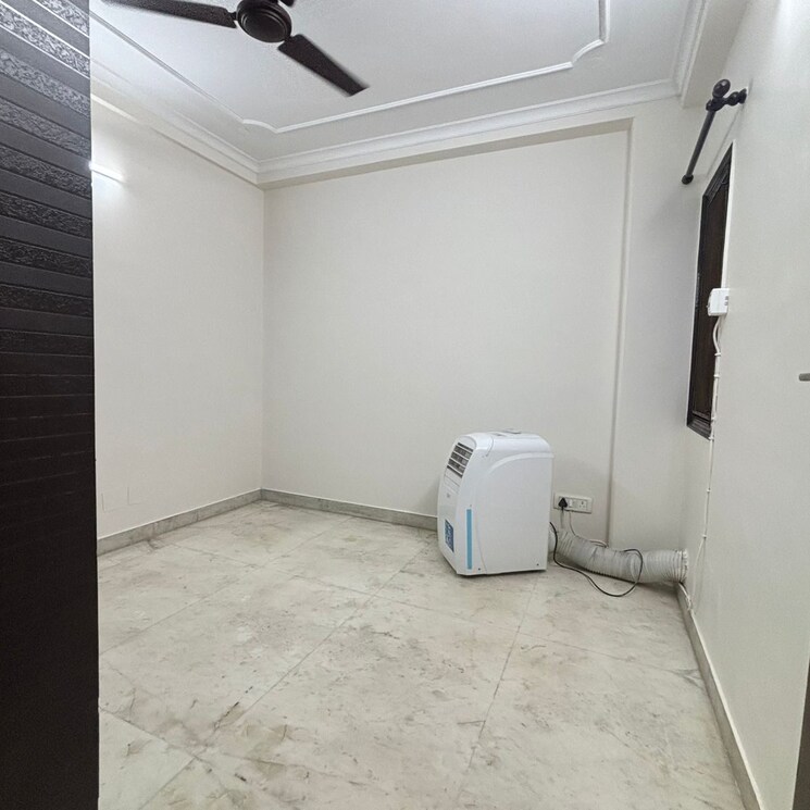 Bathroom, malviya nagar 3 Bedroom 1200 Sq.Ft. Builder Floor In Malviya Nagar Delhi 9283031