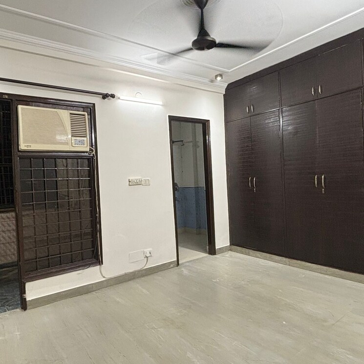Room, malviya nagar 3 Bedroom 1200 Sq.Ft. Builder Floor In Malviya Nagar Delhi 9283031