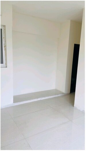 Room in 3 BHK Apartment at Vijay Orovia, Ghodbunder Road – for Sale