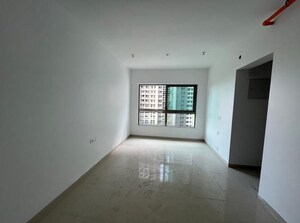 Room in 2 BHK Apartment at Kalpataru Immensa, Kolshet Road – for Sale
