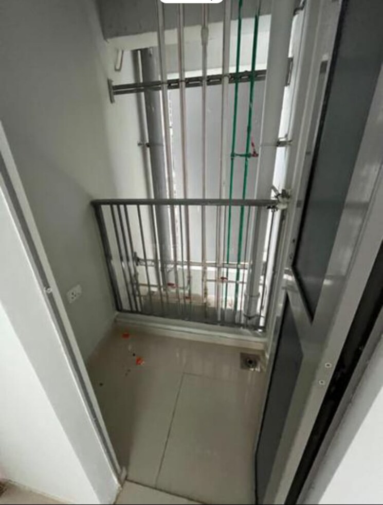 Balcony, kalpataru-immensa 2 Bedroom 637 Sq.Ft. Apartment In Kolshet Road Thane 9283041