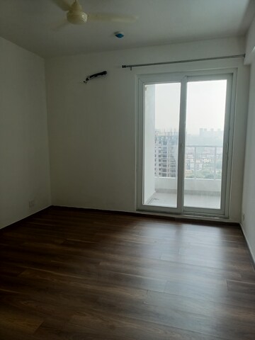 Room in 4 BHK Apartment at The 3C Lotus Panache, Sector 110 – for Rent