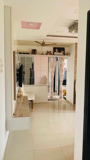 Living Room in 2.5 BHK Apartment at Everest World Morning Glory CHS Ltd, Kolshet Road – for Sale