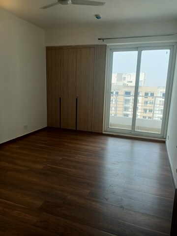 Room in 4 BHK Apartment at The 3C Lotus Panache, Sector 110 – for Rent