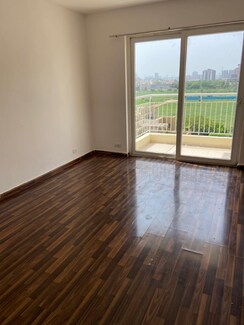 3 BHK + Servant Room Apartment For Sale in Pioneer Araya