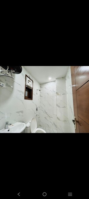 Team Area in 2 BHK Builder Floor at Saket – for Rent