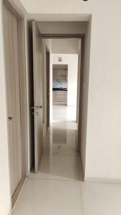 1 BHK Apartment For Sale in Rustomjee Bella Phase 1