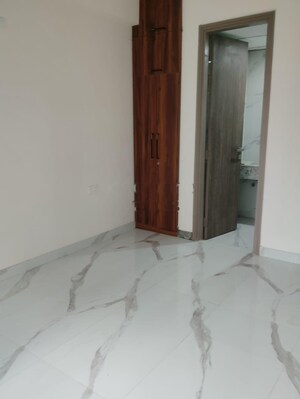 Room in 3 BHK Apartment at M3M Soulitude, Sector 89 – for Rent