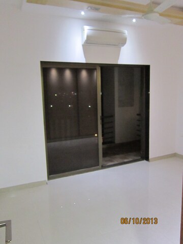 Room in 3 BHK Apartment at Shankar Nagar – for Rent