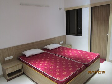 Bedroom in 3 BHK Apartment at Shankar Nagar – for Rent
